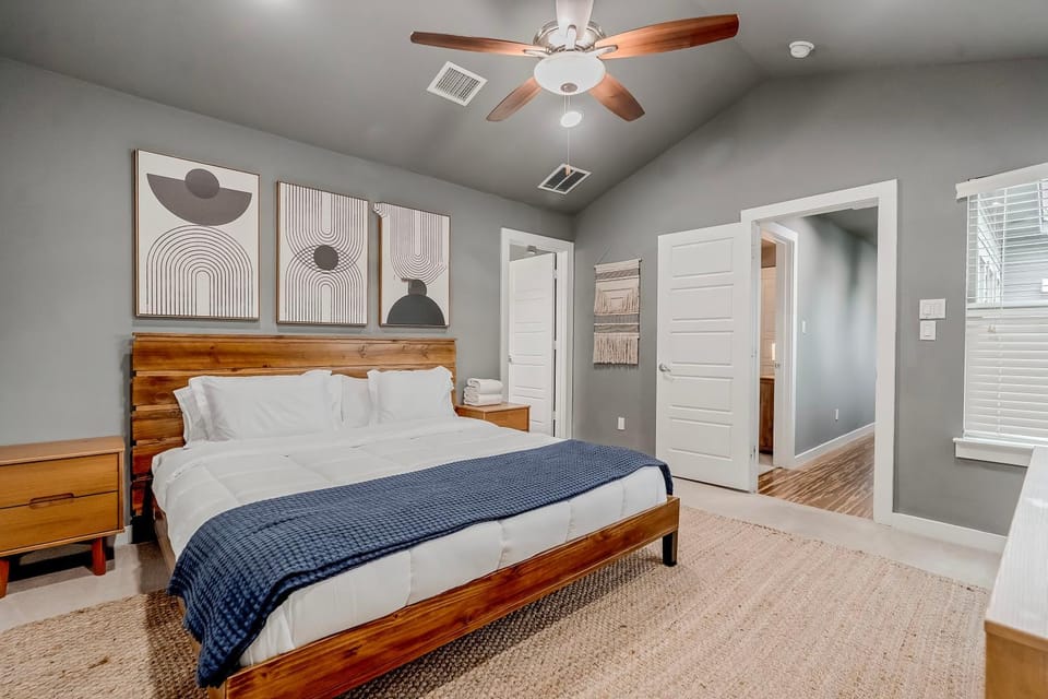 Bed, Bedroom