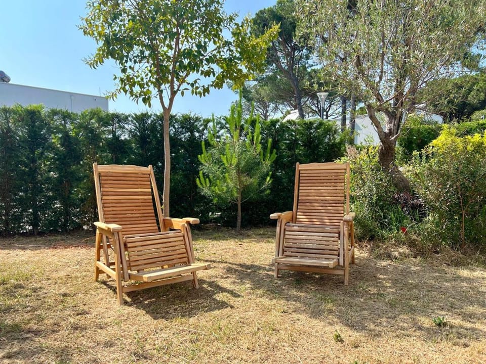 San Pietro Resort -Luxury garden apartment Gjiri I Lalezit House in Europe