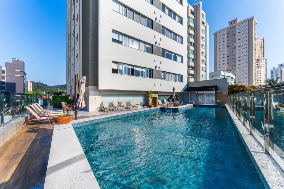 Facade/entrance, Swimming pool