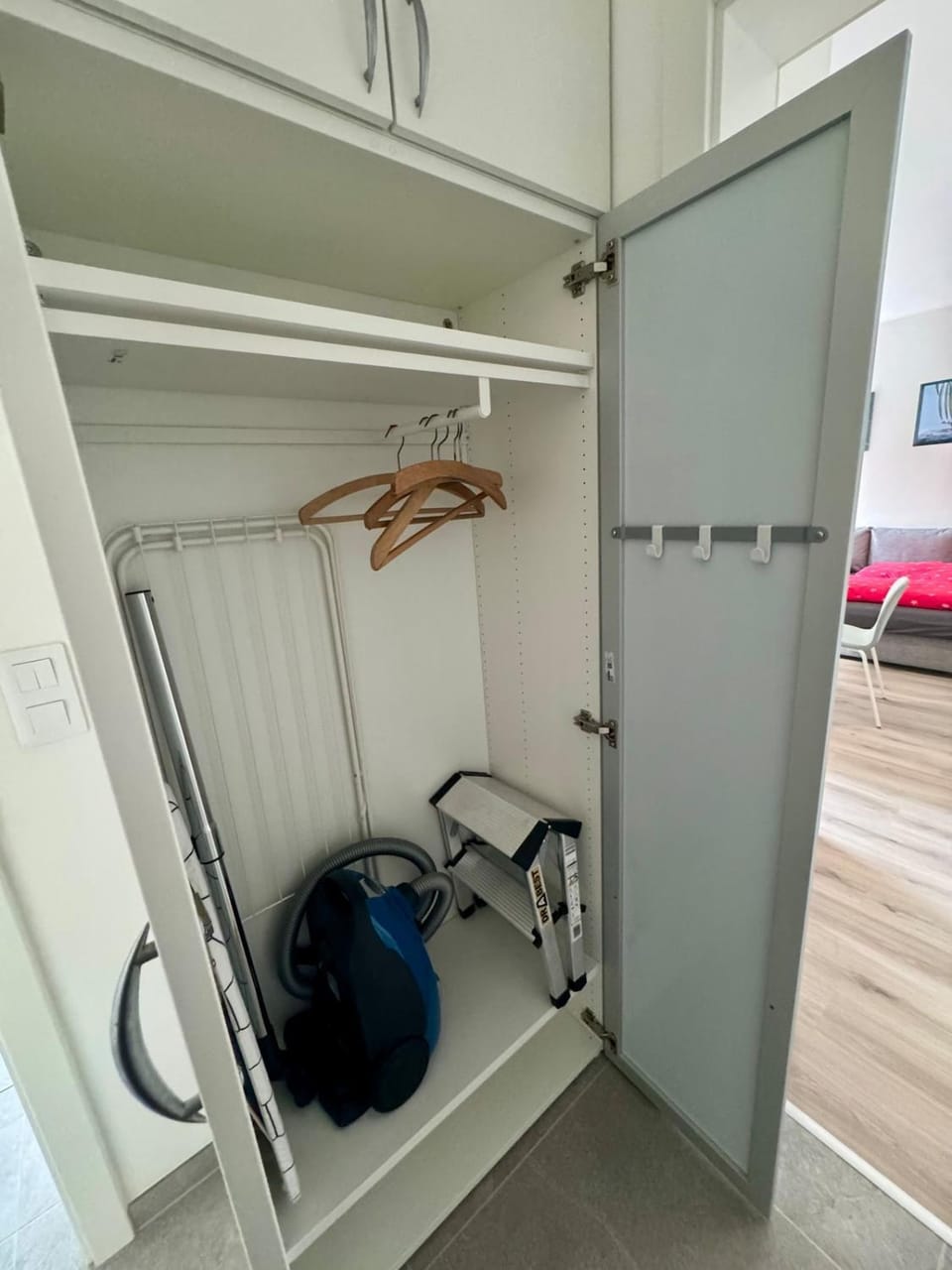 wardrobe