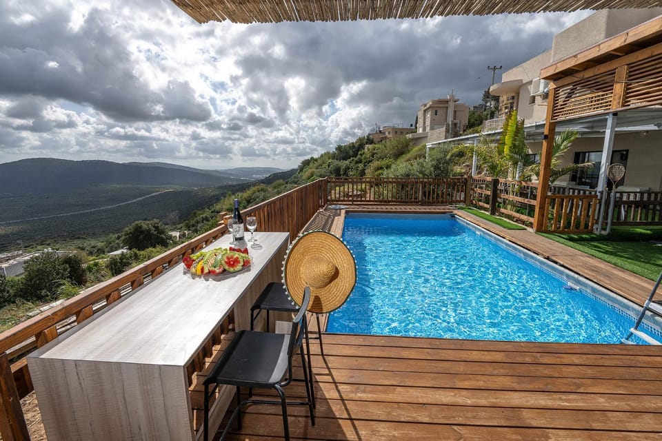 אחוזת קסם הנוף Villa in North District