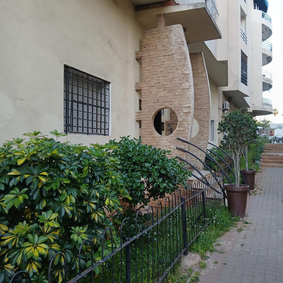 Property building, Day