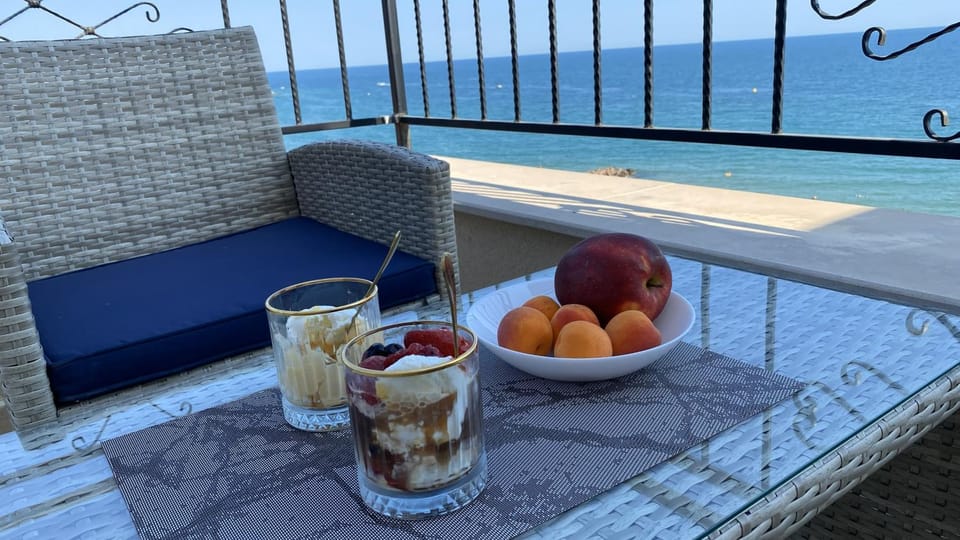 Ipanema Beach - luxury first line - sea view Apartment in Burgas Province