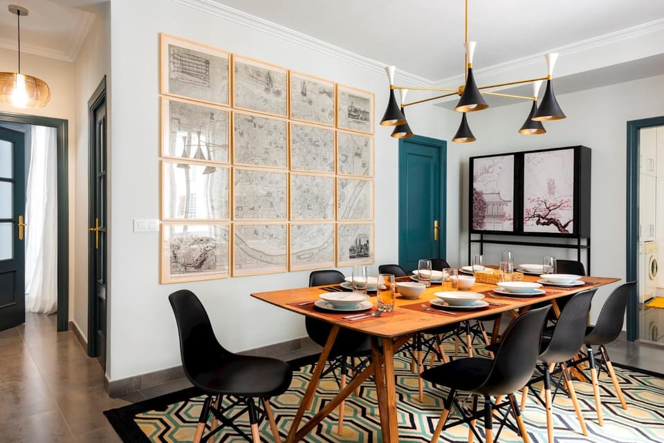 Living room, Seating area, Dining area