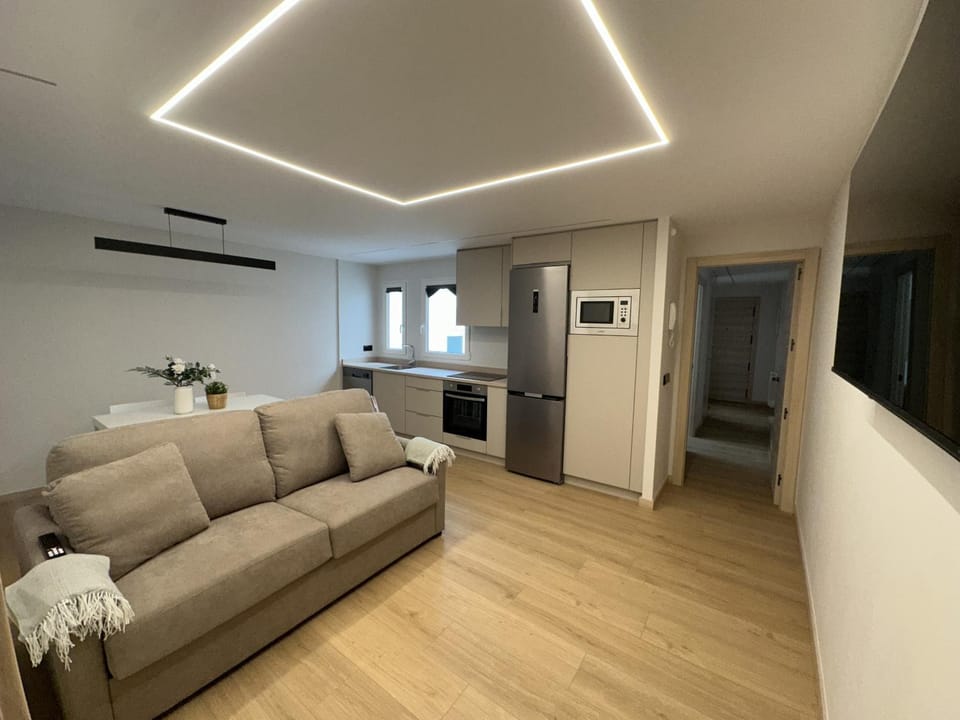 Kitchen or kitchenette, Living room