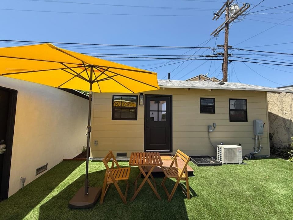 Property building, Patio, Day