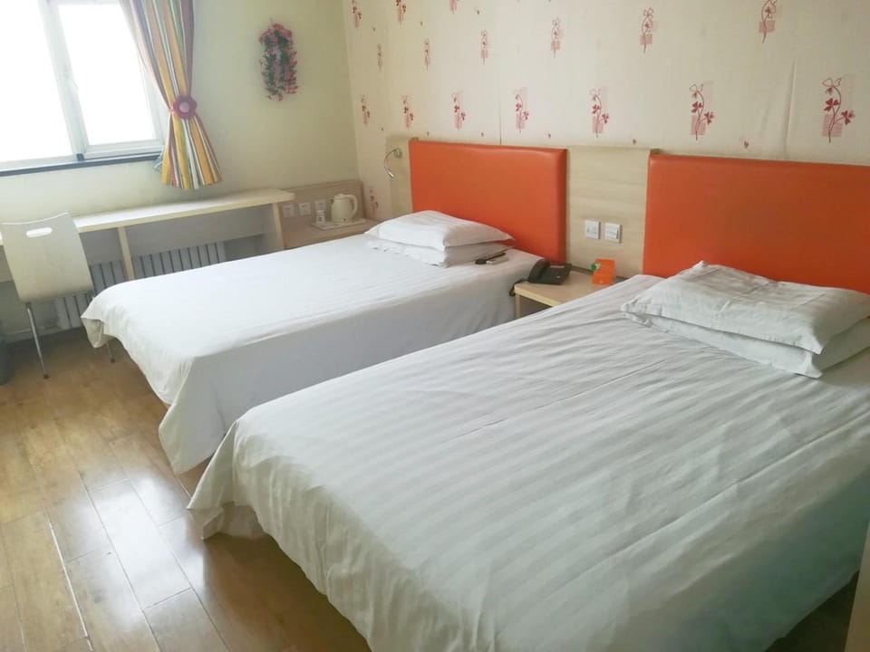 7Days Inn Baoding Zhuozhou Culture Square Hotel in China