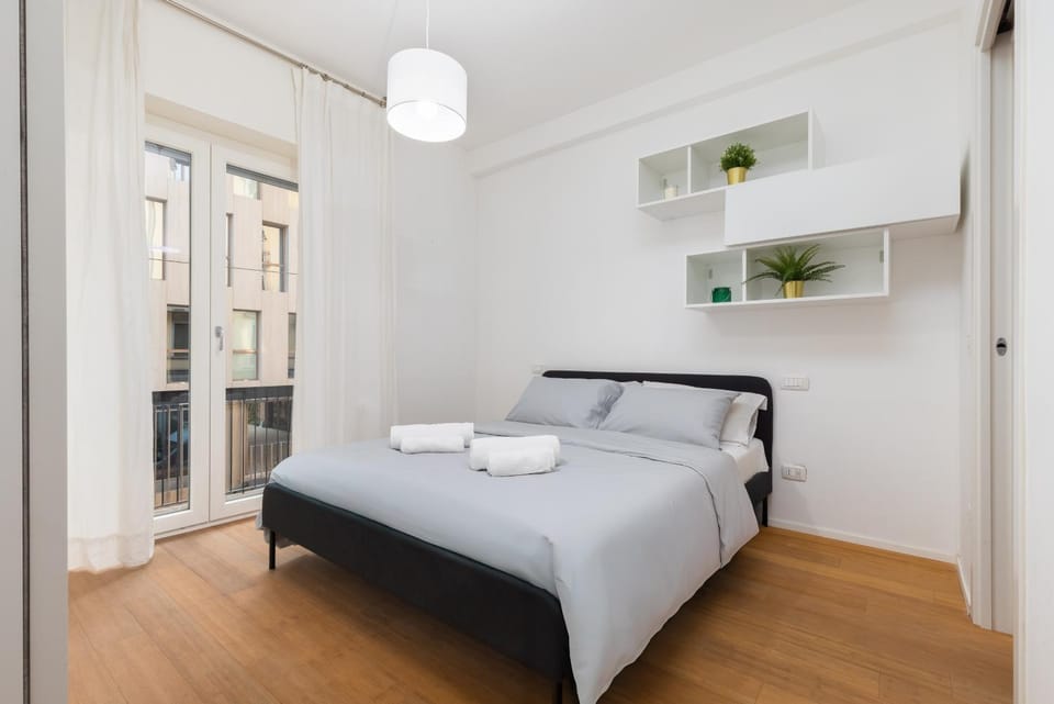 Bed, Bedroom, towels