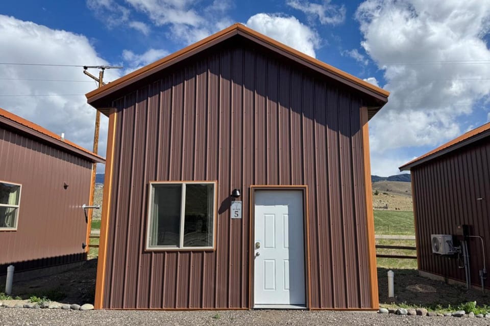 Property building, Day