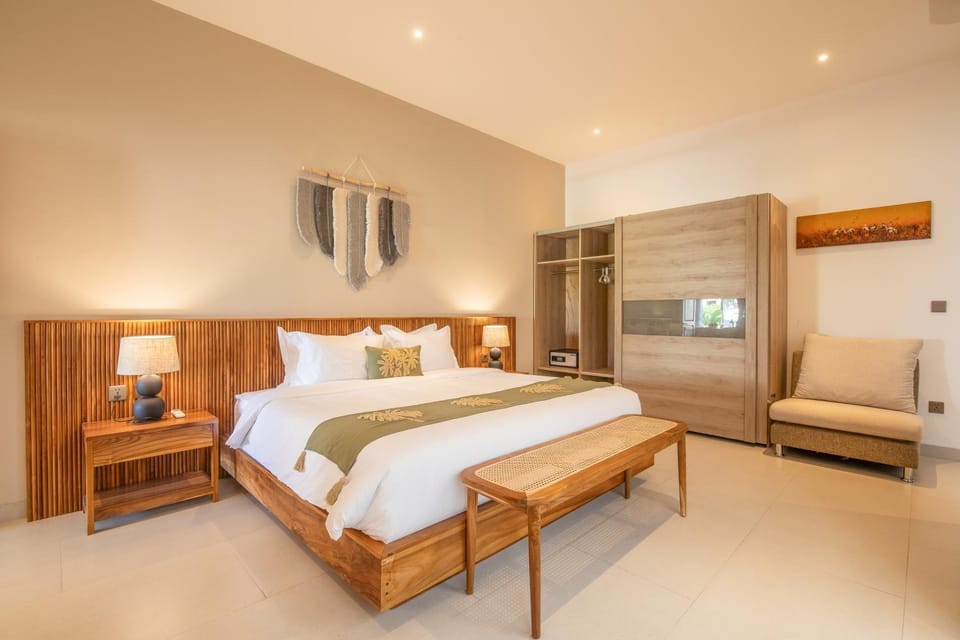 4 Bd Seminyak Retreat Rice Fields 4 mins to Beac Villa in North Kuta