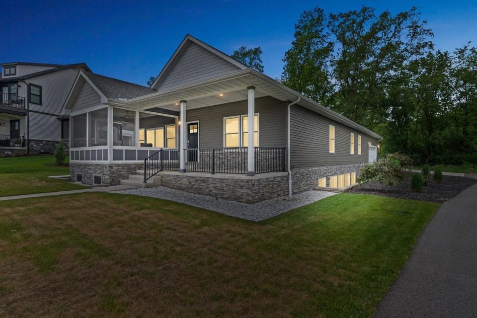 Pet-Friendly Getaway with Golf & Private Patio Retreat home House in South Bend