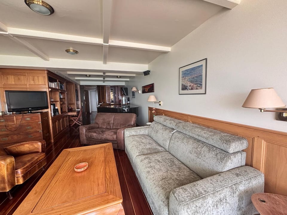 Appartement avec terrasse face plage, 4 pers Apartment in Les Sables-d'Olonne