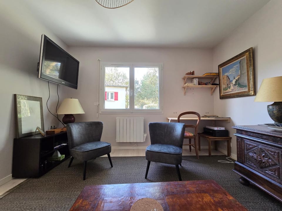 Appartement confortable avec jardin privatif, proche plage, idéal pour couple - FR-1-364-184 Apartment in Pays de la Loire