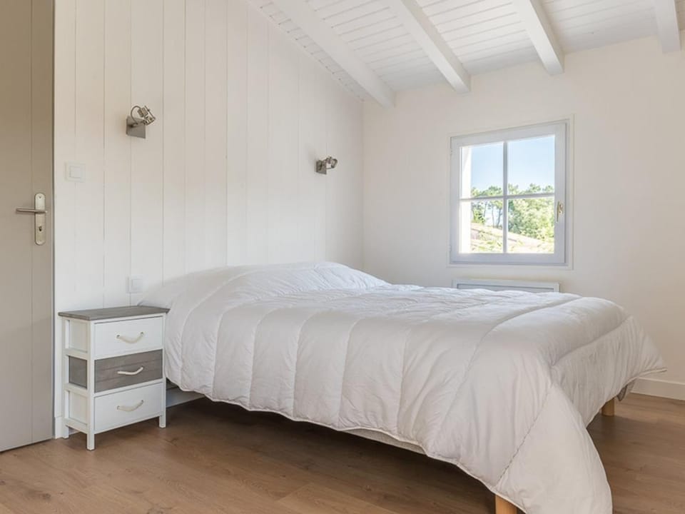Maison familiale pour 10 avec patio et piscine à La Flotte - FR-1-835-29 Villa in La Flotte