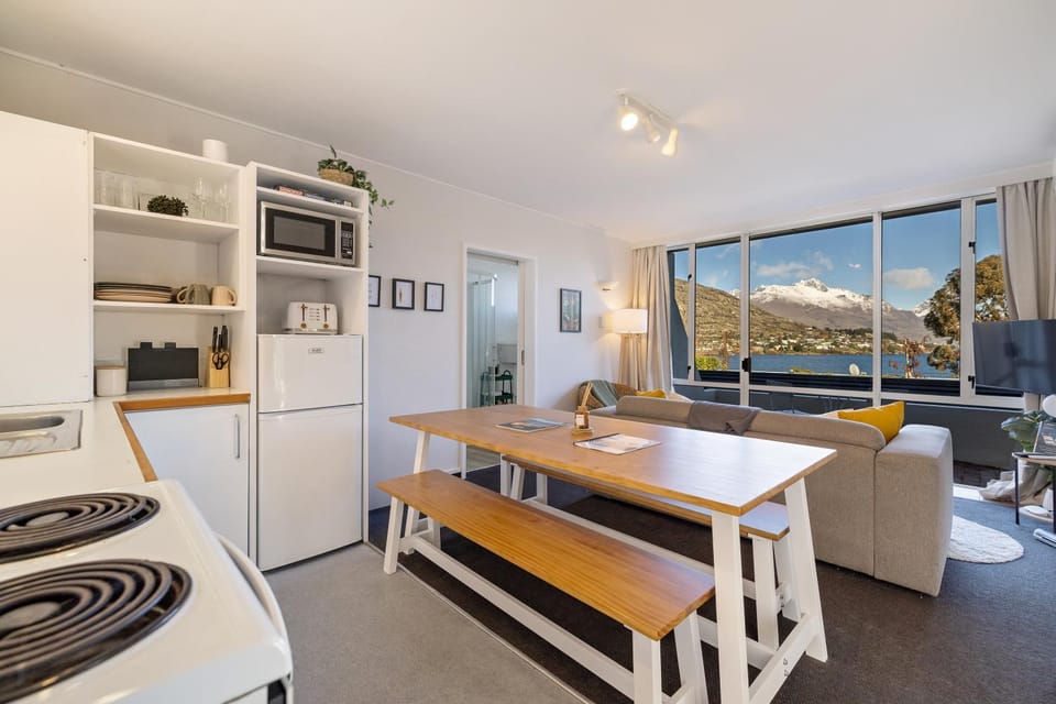 Living room, Photo of the whole room, Dining area, kitchen