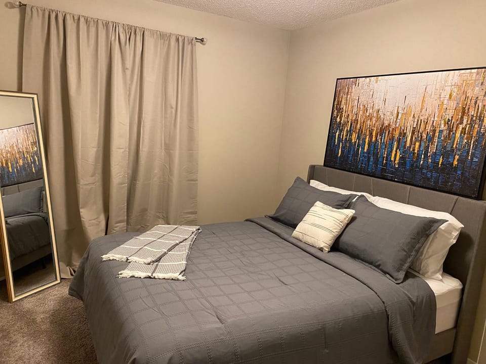 Bed, Photo of the whole room, Bedroom