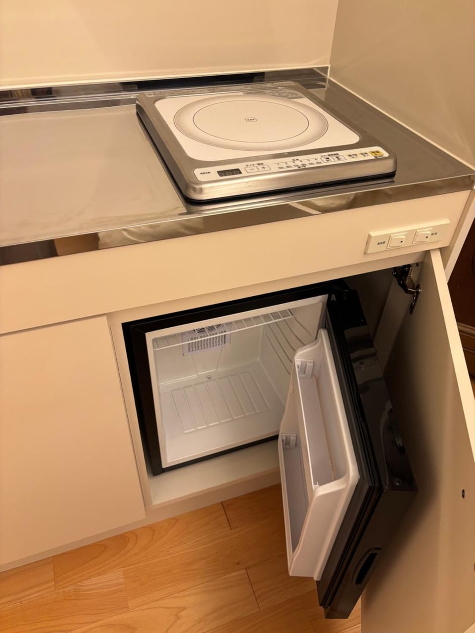 Roycoできたばかりでとても綺麗な宿です黒豚しゃぶしゃぶの有名店近く Apartment in Japan