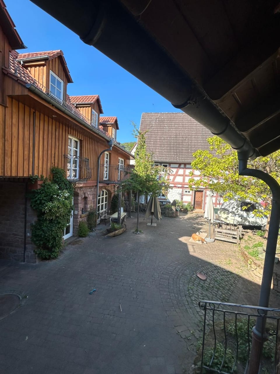 Property building, Inner courtyard view