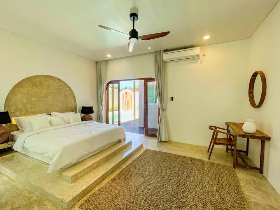 Kuta Mansion 1 - Best Deal in town, 2bedroom, Full AC, Kuta, Lombok Villa in Pujut