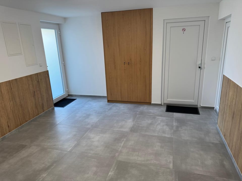 wardrobe, acessibility