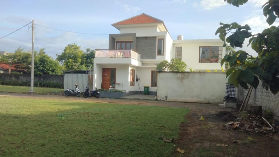 Lucky Villa Jimbaran Penta Villa in Bali