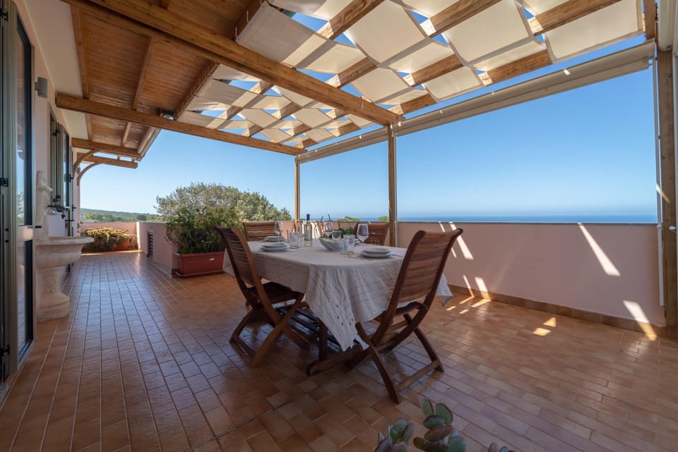 Patio, Day, View (from property/room), Balcony/Terrace, Dining area, Sea view
