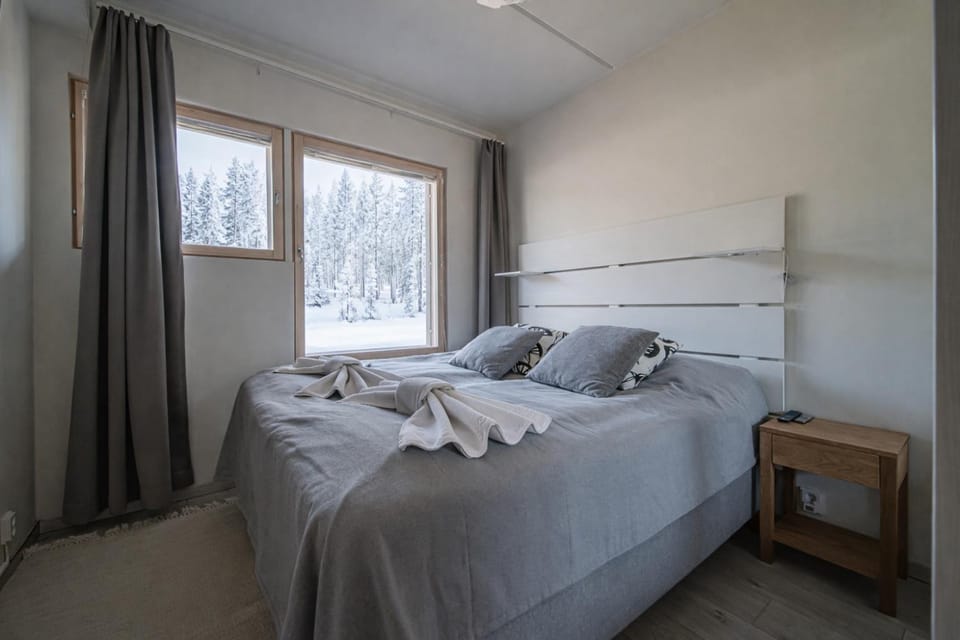 Bed, Winter, View (from property/room), Bedroom, Quiet street view, heating, internet, towels, wardrobe