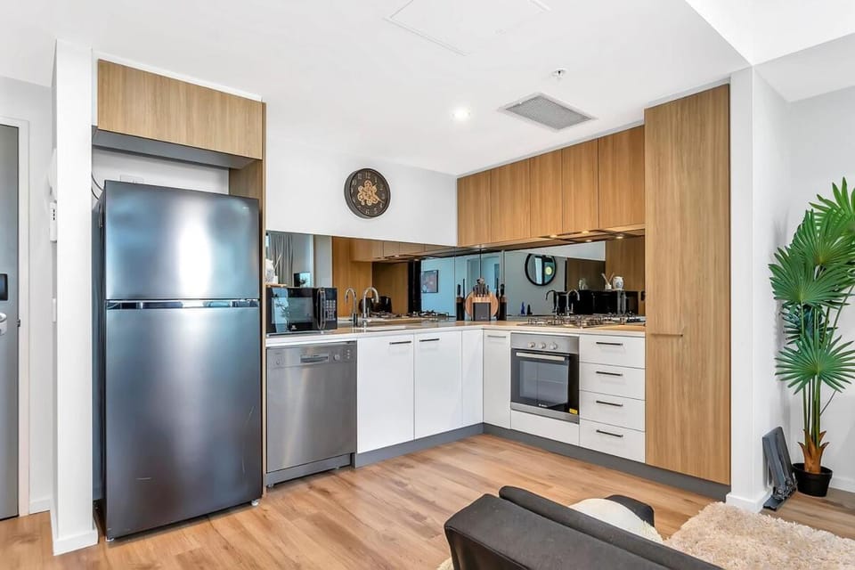 Cityscape Haven - CBD retreat with an array of Hotel Amenities Apartment in Adelaide