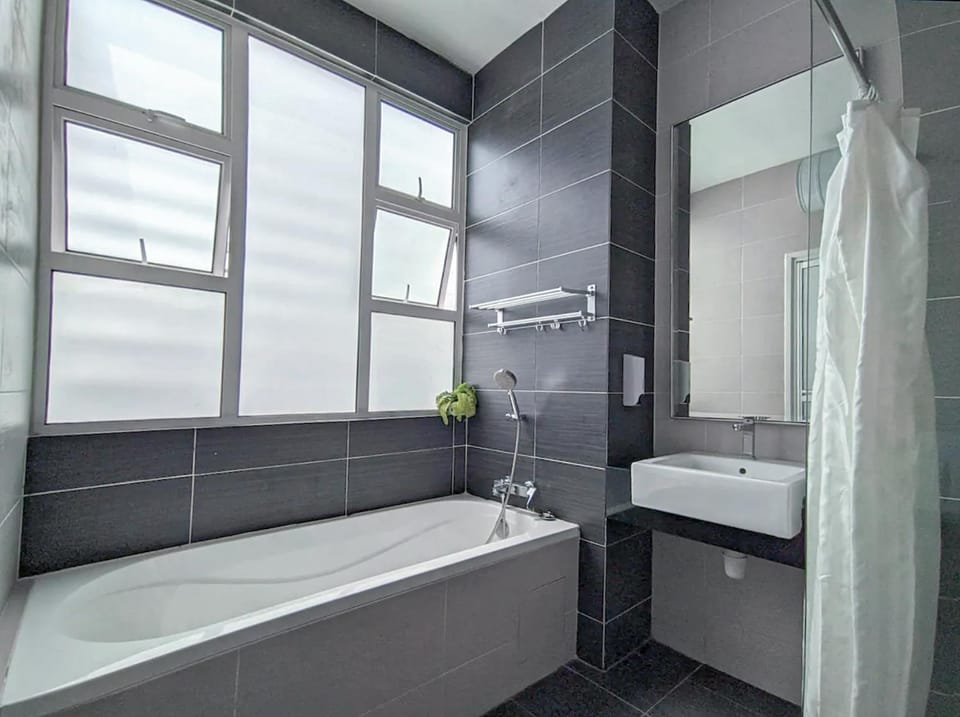Bathroom, Bath