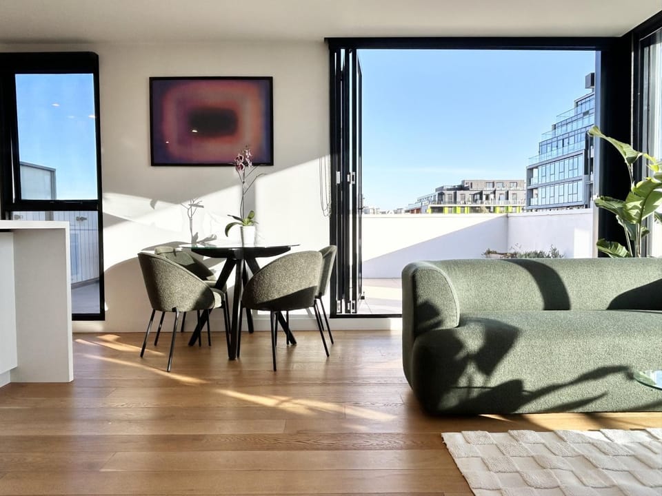 Living room, Seating area, Dining area