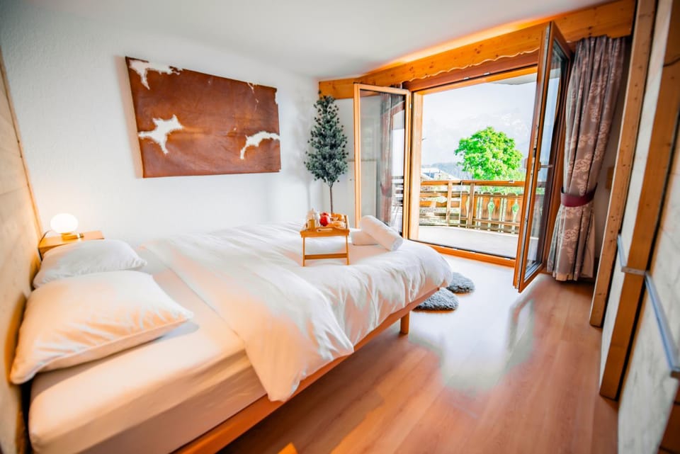 Bed, View (from property/room), Balcony/Terrace, Photo of the whole room, Bedroom, Breakfast, Breakfast