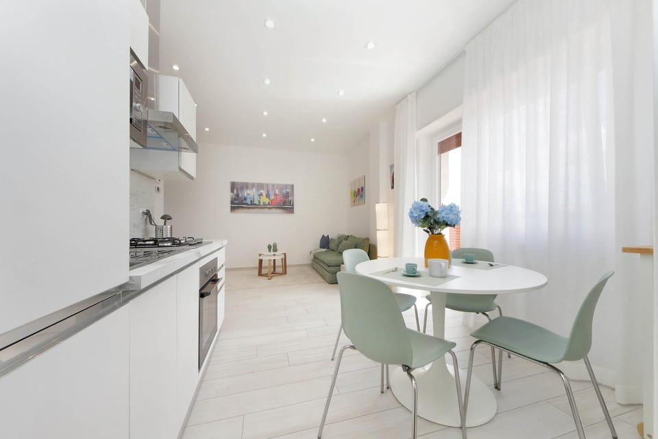 Attico Soleggiato con Terrazza a Ostia Apartment in Ostia