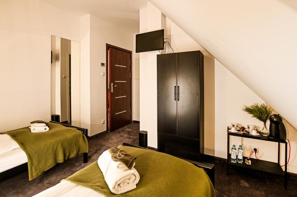 Bed, Photo of the whole room, Bedroom, towels, wardrobe