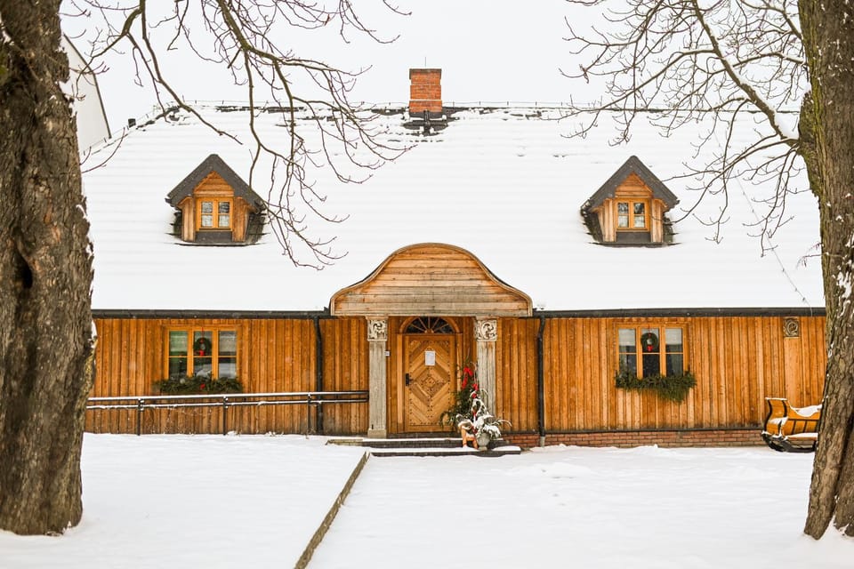 Property building, Day, Winter