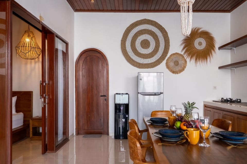 Food and drinks, Dining area