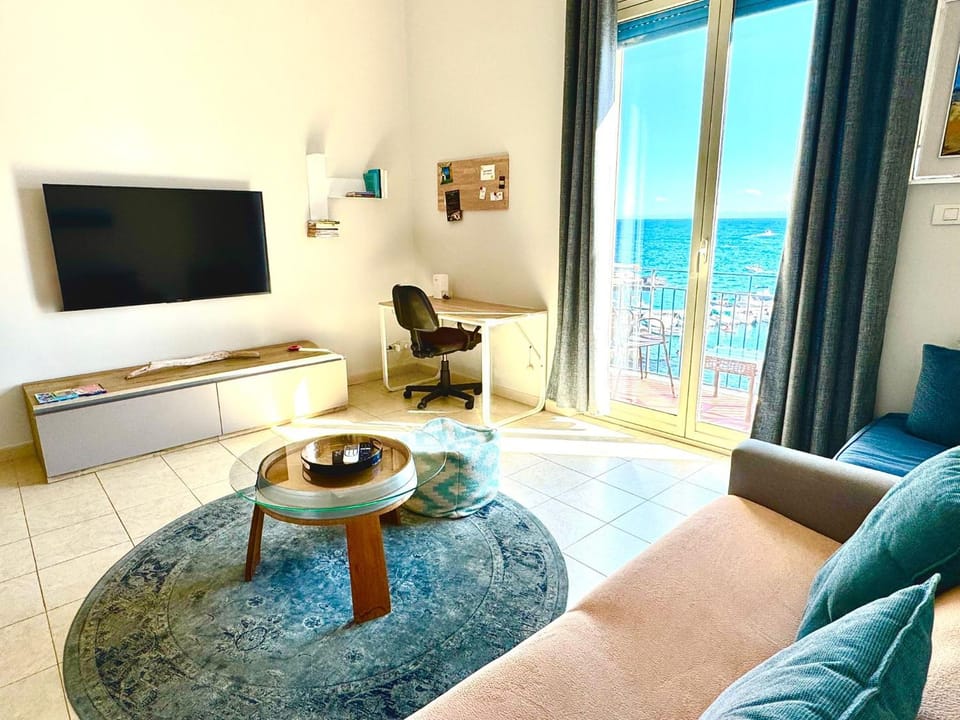 TV and multimedia, Balcony/Terrace
