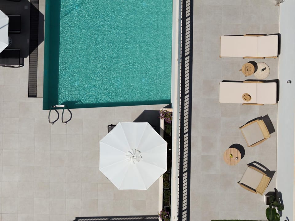 Pool view, Swimming pool