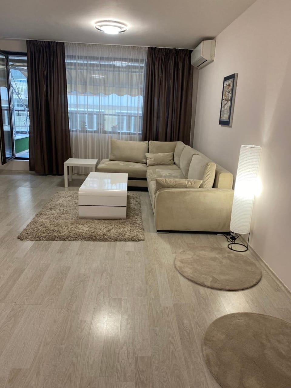 Living room, Photo of the whole room, Seating area