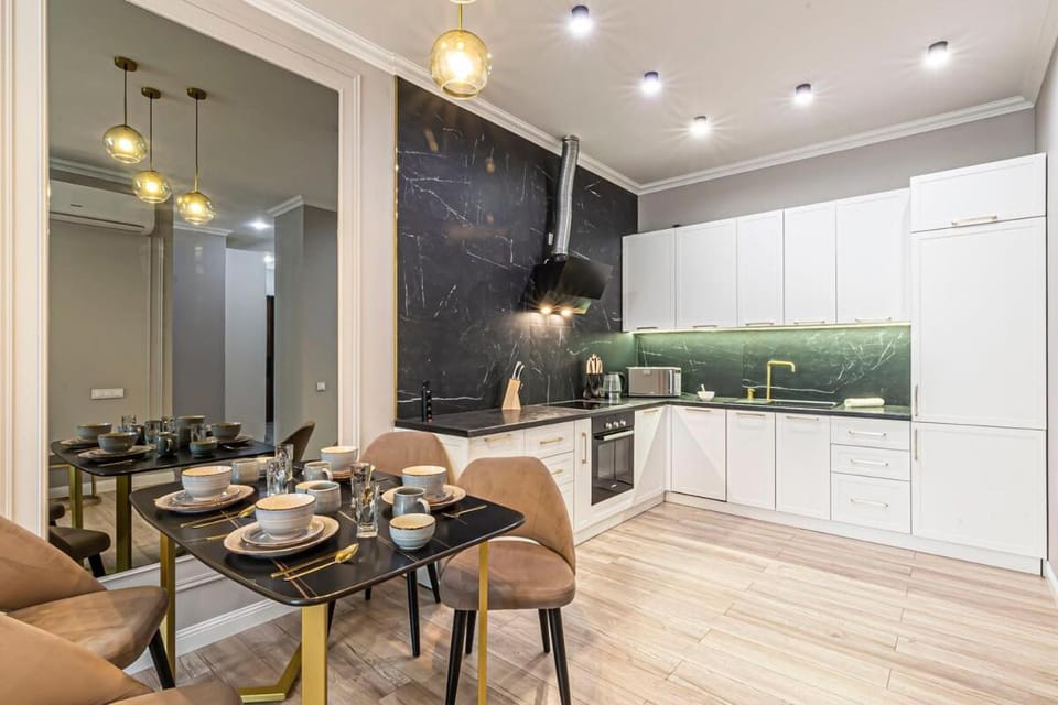 Elite Life Almaty 2-х комн 72 Apartment in Almaty
