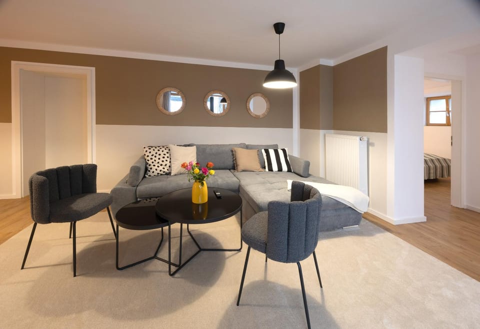 Living room, Photo of the whole room