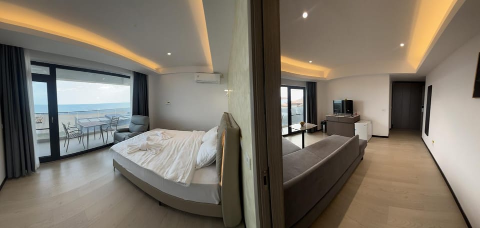 Living room, Bedroom, Sea view