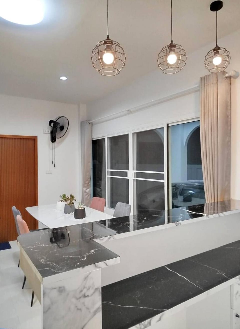 Living room, Dining area