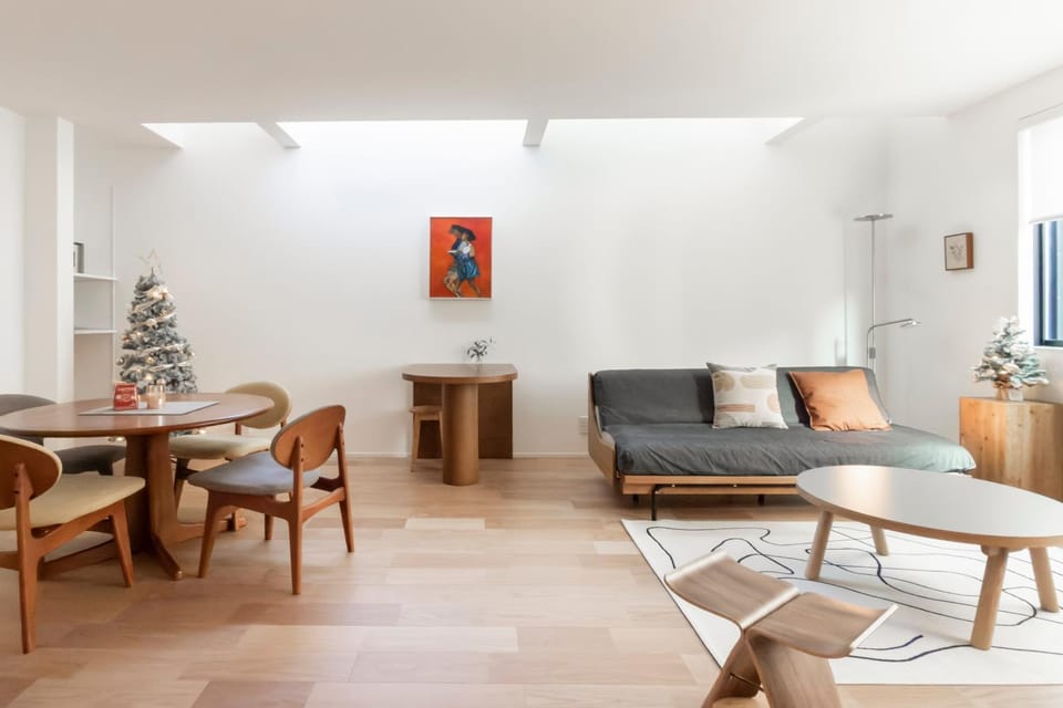 Living room, Dining area