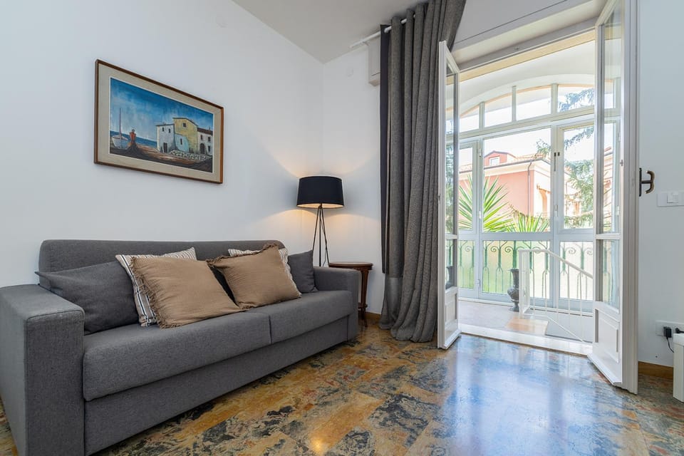 Casa Lella con Giardino e Parcheggio Privato Apartment in Finale Ligure
