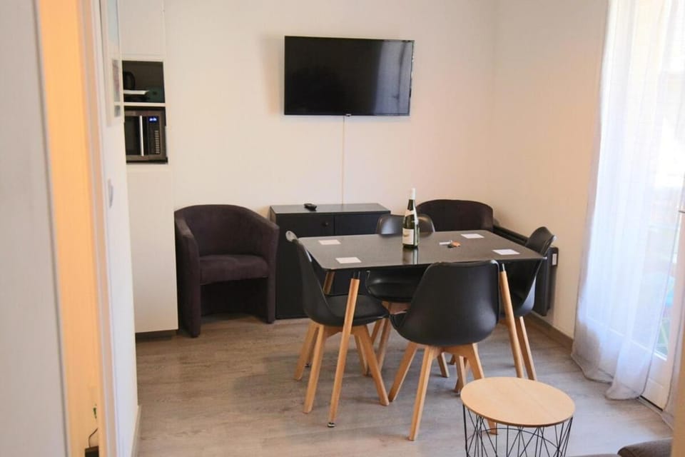 TV and multimedia, Dining area, internet