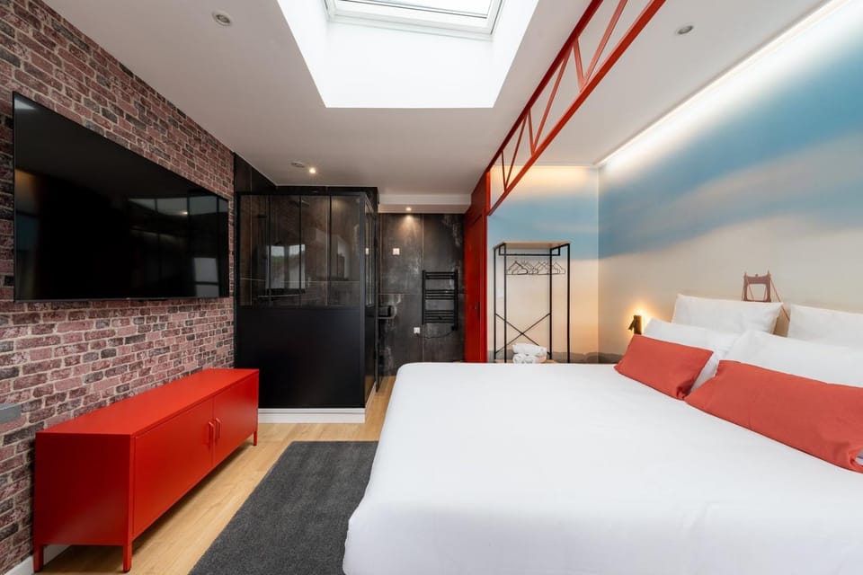 Air Nomad • San Francisco Apartment in Valenciennes