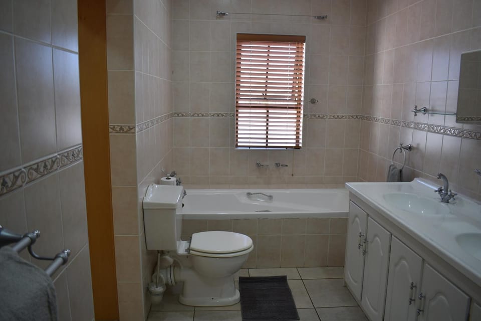 Pualani Self Catering Apartment in Cape Town