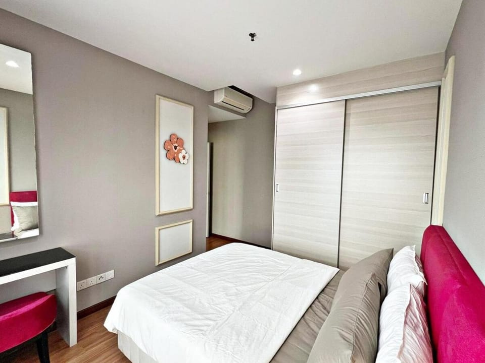 HYDE3 i-City ITQAN Premium Home - 8pax, Netflix, Parking Apartment in Selangor, Malaysia