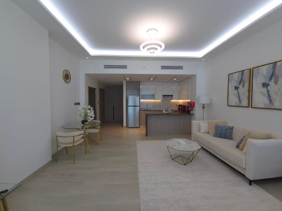 Kitchen or kitchenette, Living room, Seating area