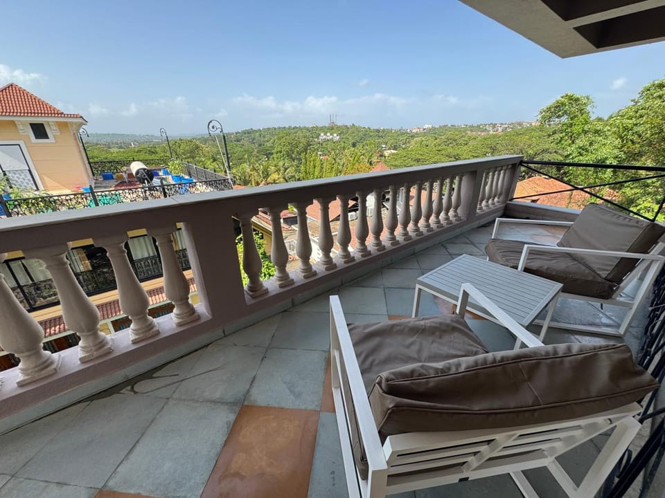 View (from property/room), Seating area, City view, Garden view, Landmark view, Area and facilities